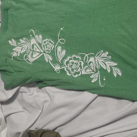 Roxy tee - Picture 3 of 3